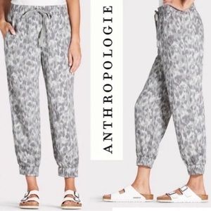 CLOTH & STONE Anthropologie Dark Gray Leopard Tencel Joggers Woman, SIZE S